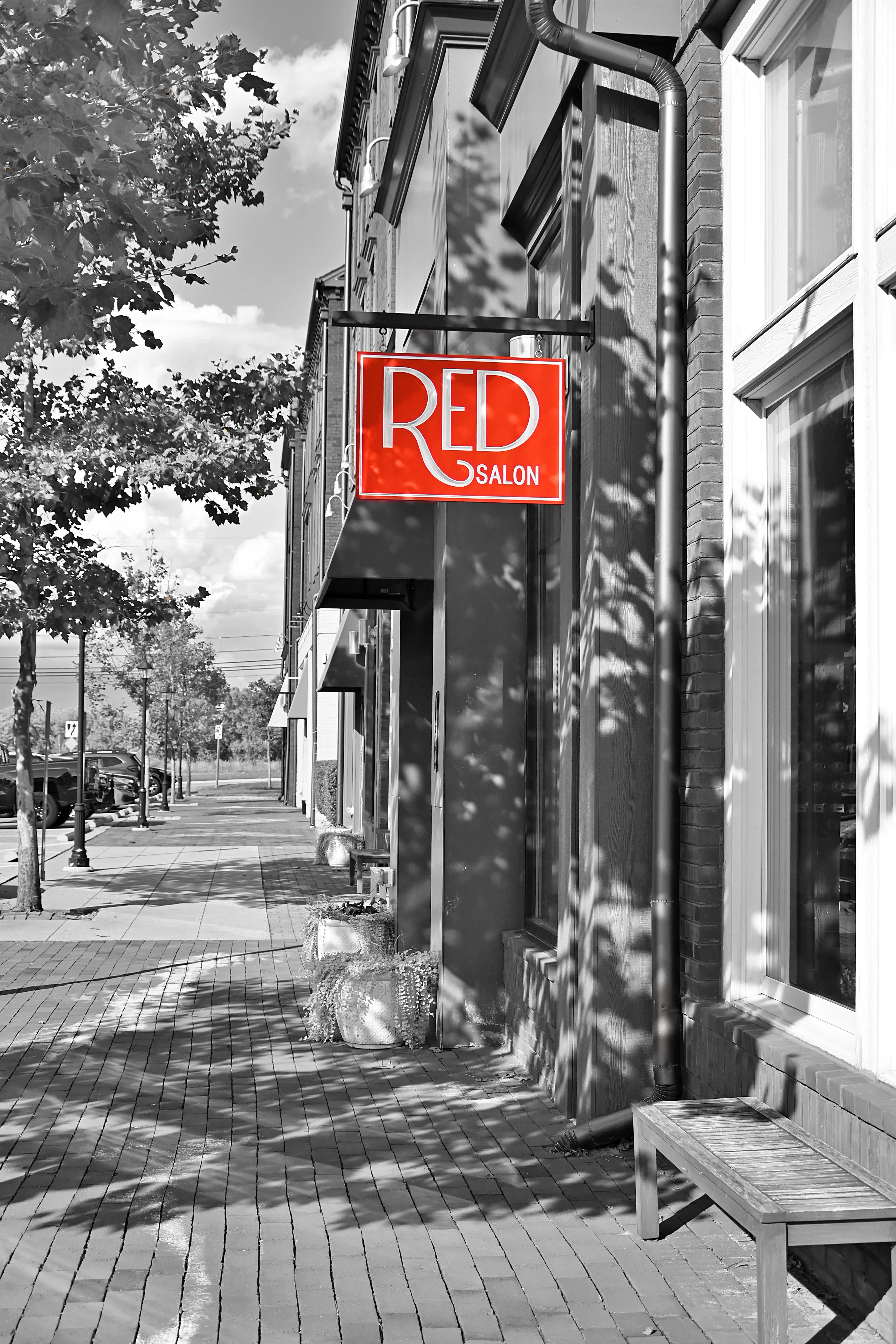 The RED Salon entrance in Arcona